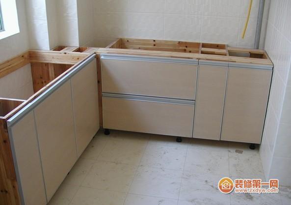 砖垒橱柜板材用量不会少